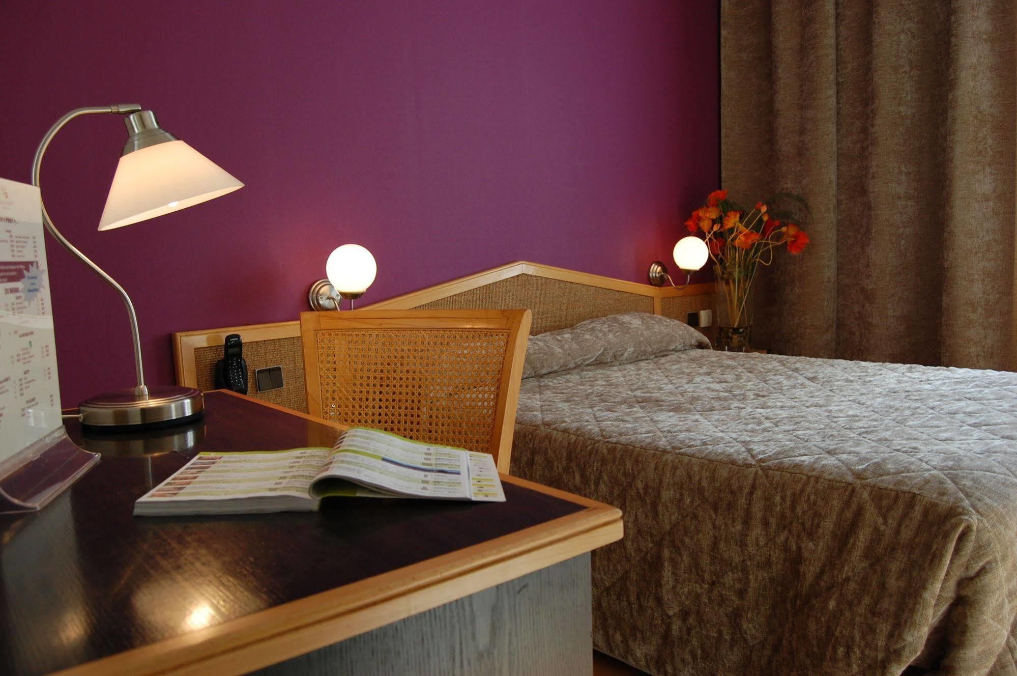 Logis Hotel Du Midi - Saint Etienne Sud Luaran gambar