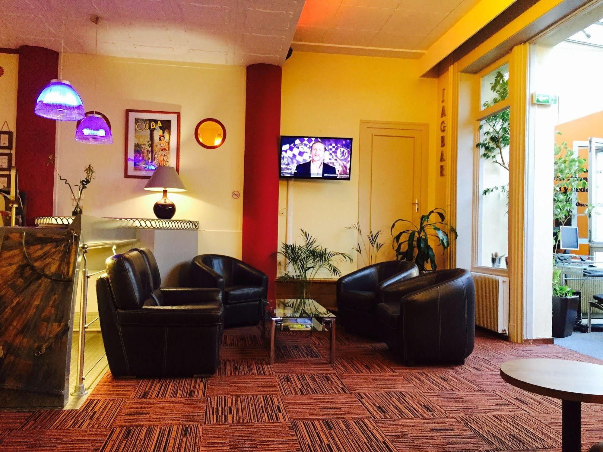 Logis Hotel Du Midi - Saint Etienne Sud Luaran gambar